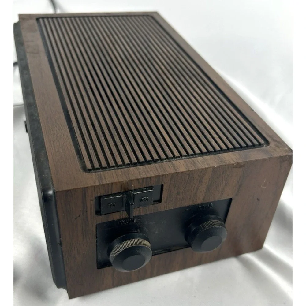 Vintage General Electric GE 7-4300F Flip Alarm Clock Radio CLOCK DOESN'T WORK